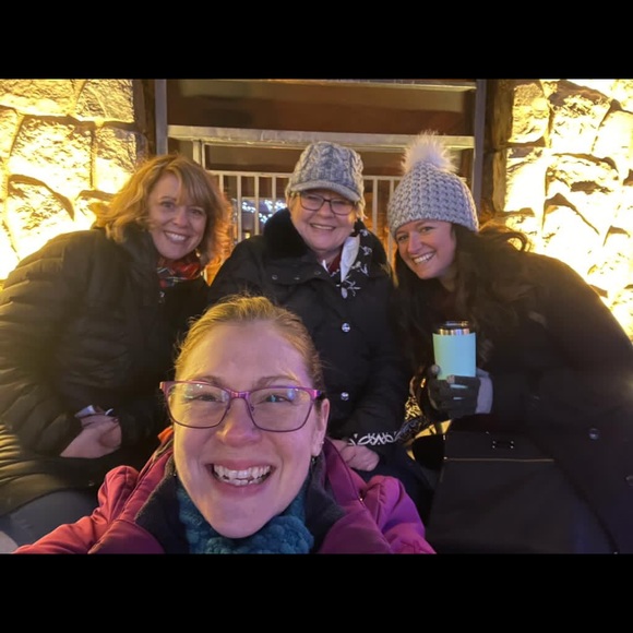 Meet your Posher, Heather - Picture 3 of 8